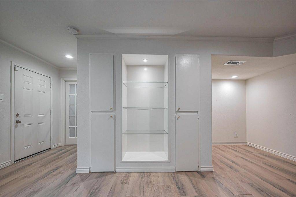 Houston, TX 77027,4639 Wild Indigo ST #27/461