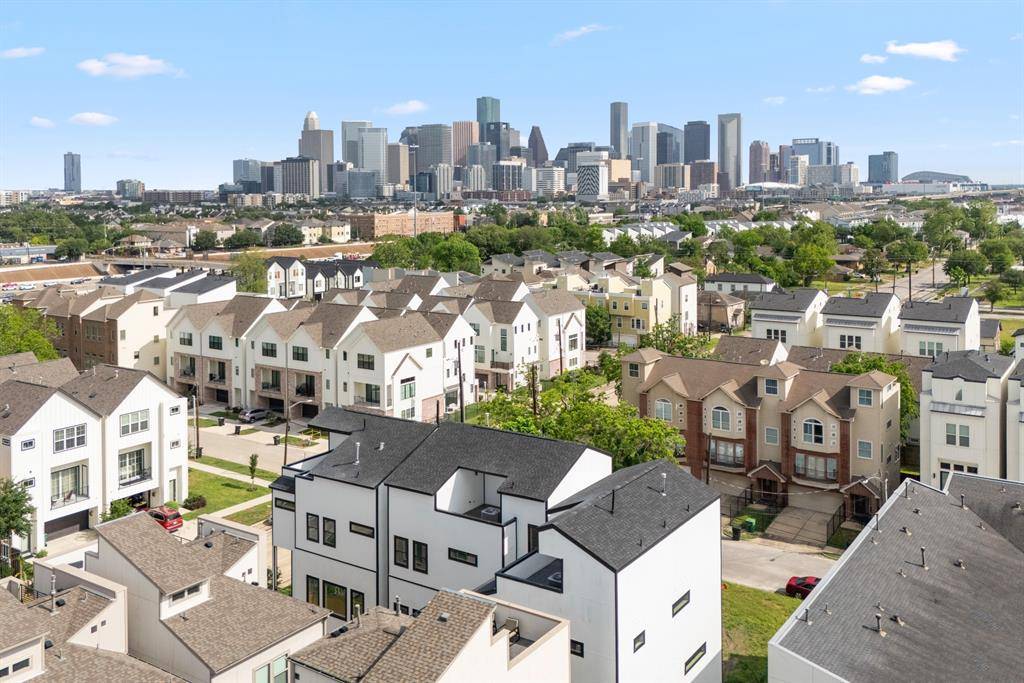 Houston, TX 77004,3405 Hutchins ST