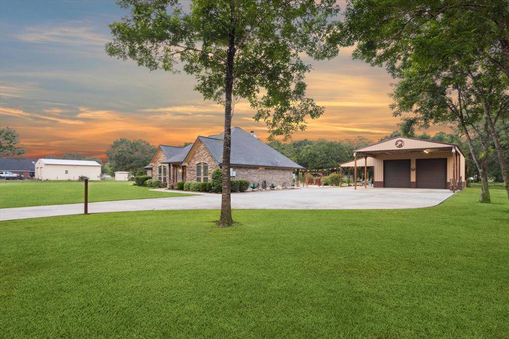 Sweeny, TX 77480,20003 County Road 684b