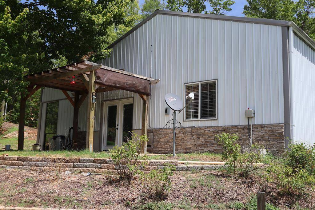 Palestine, TX 75801,240 PVT RD 5516