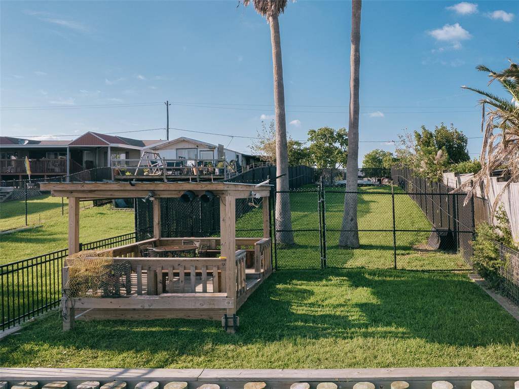 Baytown, TX 77523,2338 Bay Oaks Harbor DR
