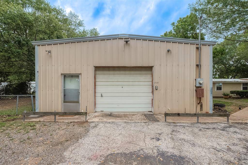 Needville, TX 77461,2520 Richmond ST #A