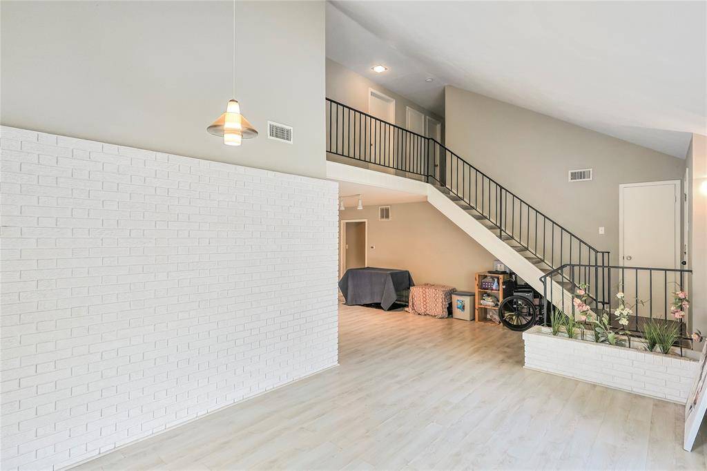 La Marque, TX 77568,2706 Meadow LN