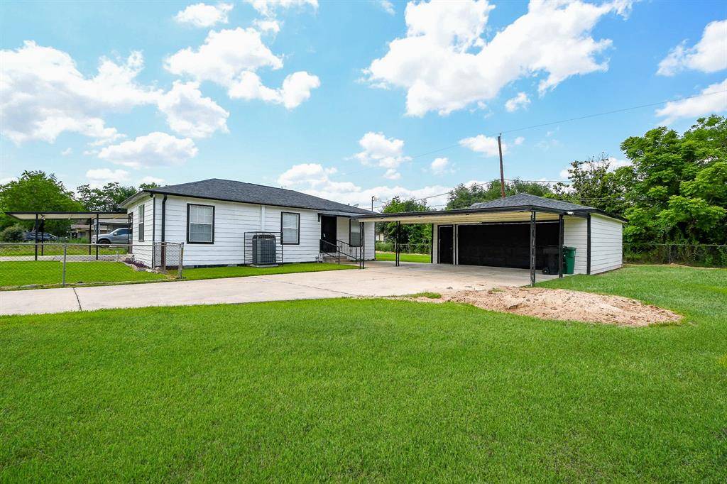 Houston, TX 77051,3017 Barberry DR