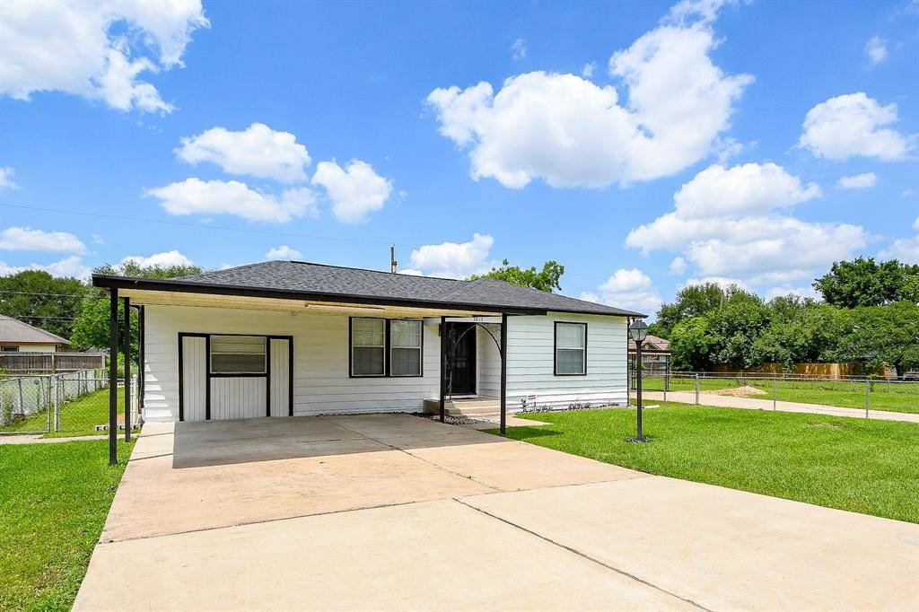 Houston, TX 77051,3017 Barberry DR