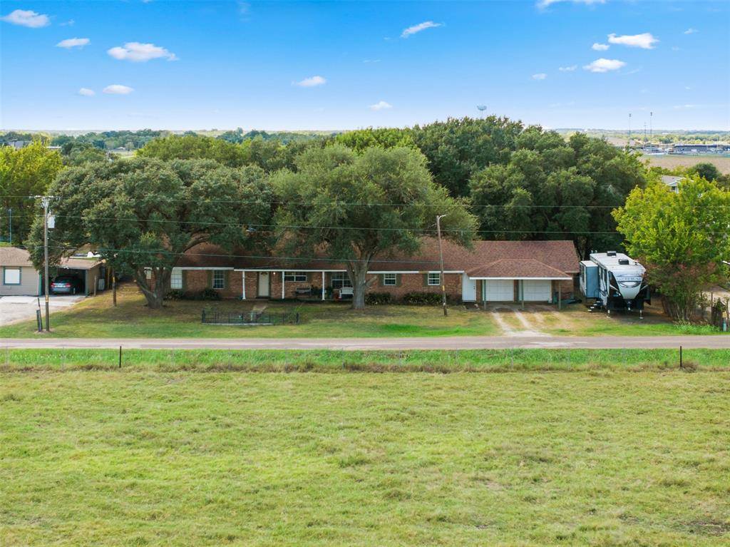 Snook, TX 77879,1472 County Road 268