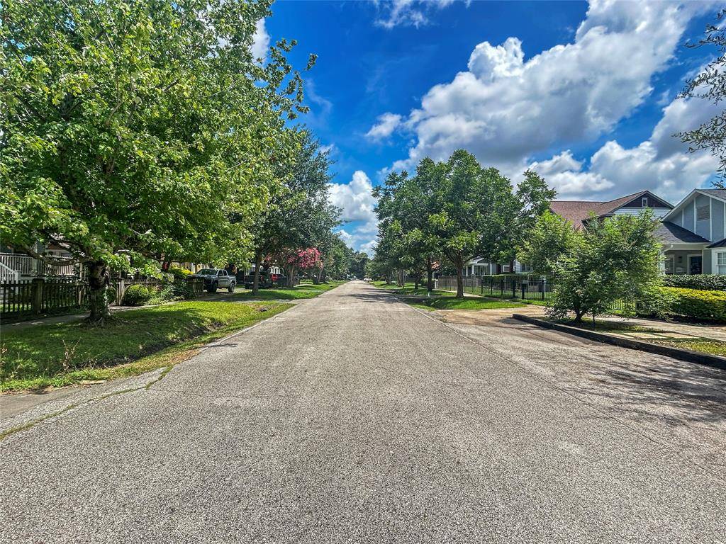 Houston, TX 77008,1203 Tulane ST
