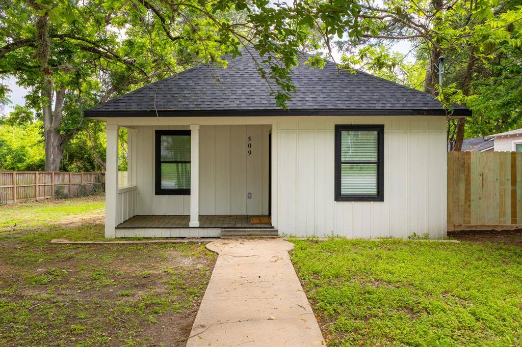 Brenham, TX 77833,509 W Sixth ST
