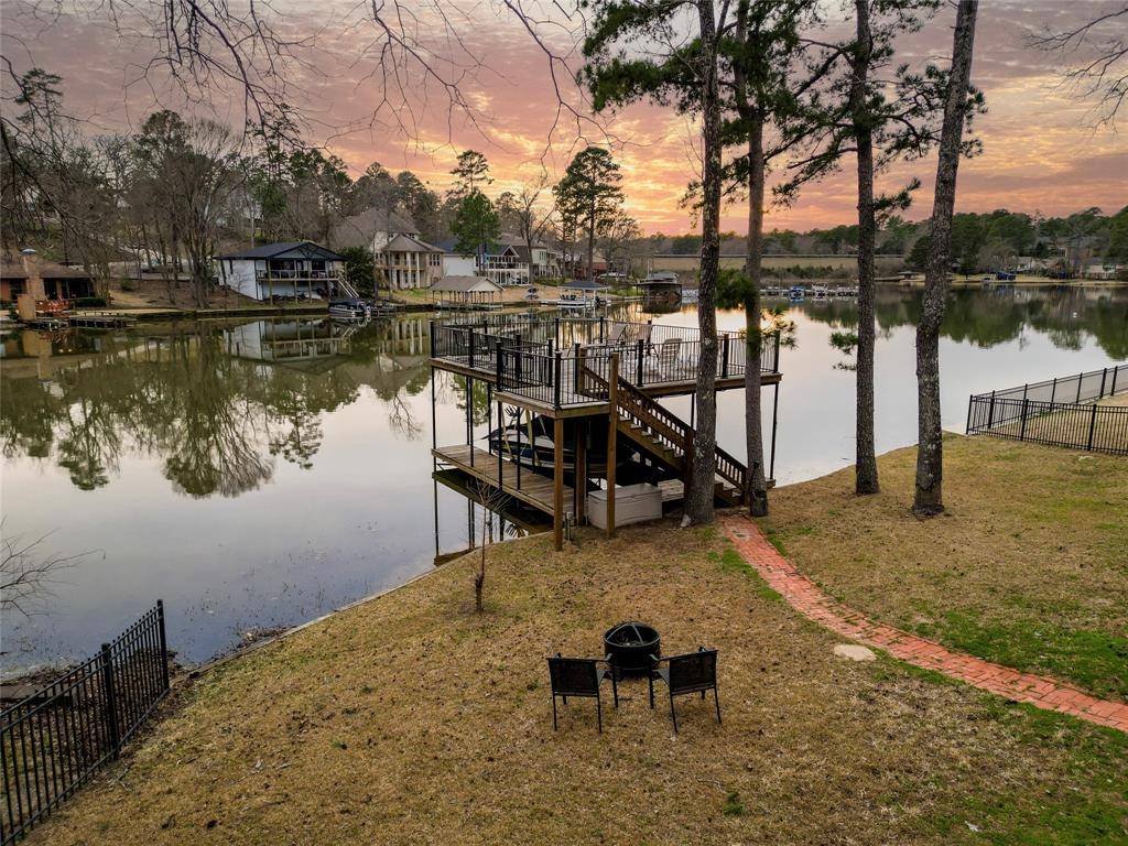 Hideaway, TX 75771,516 Hideaway LN E
