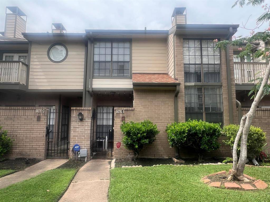 Houston, TX 77079,736 Country Place DR #E
