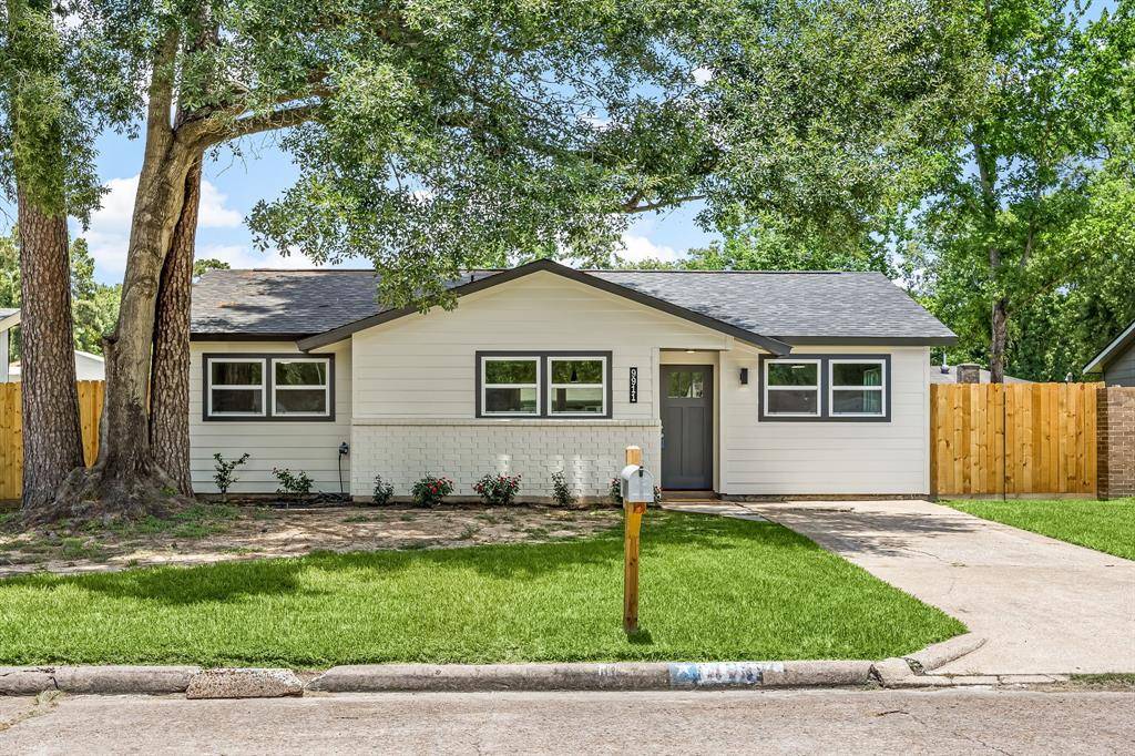 Houston, TX 77078,9911 Valley Club DR