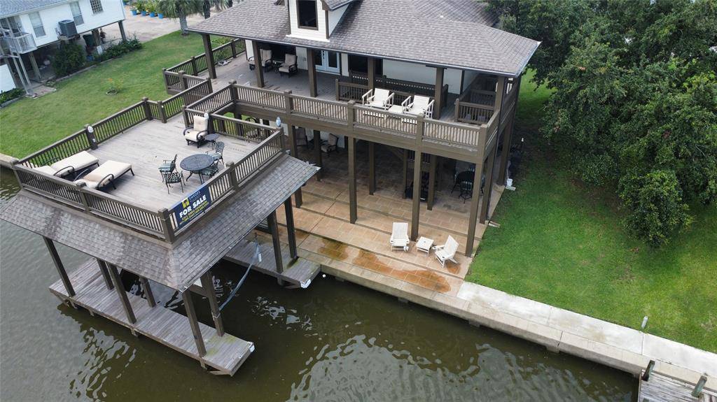 Crystal Beach, TX 77650,1170 Waterways DR