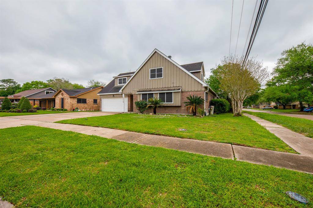 Pasadena, TX 77502,2615 Raspberry LN