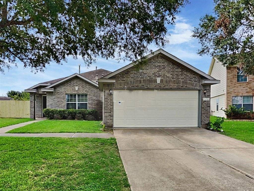 Sugar Land, TX 77498,15703 Crooked Arrow DR