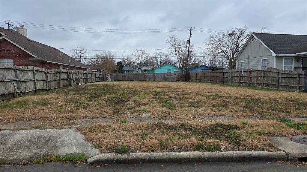 Pasadena, TX 77506,2503 North AVE
