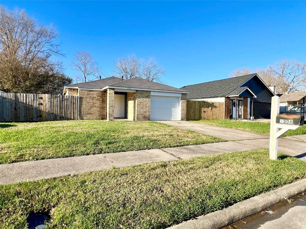 Baytown, TX 77521,5306 Deborah LN