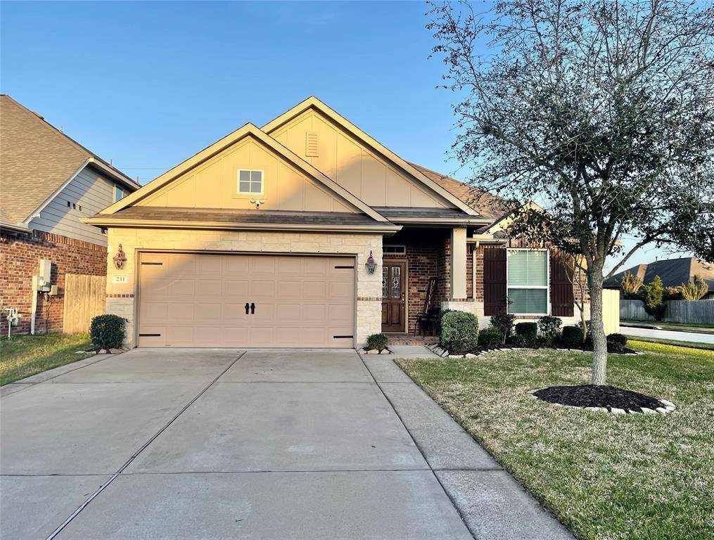 Dickinson, TX 77539,211 Brookwood Park Ln LN
