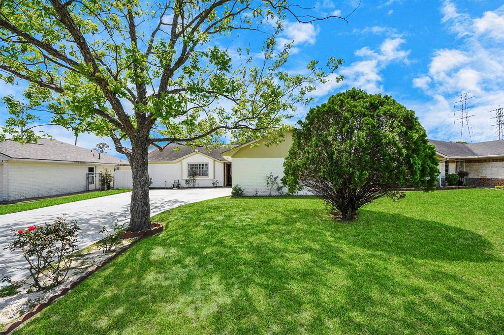 Houston, TX 77013,10922 Filey LN