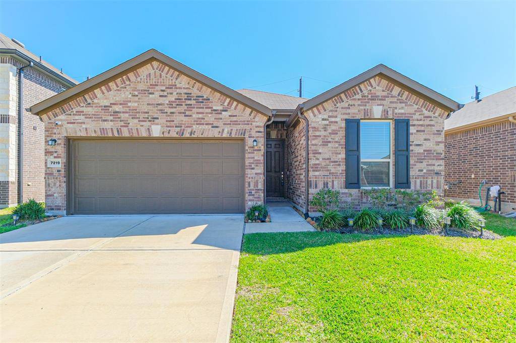 Rosharon, TX 77583,7219 Escondido DR