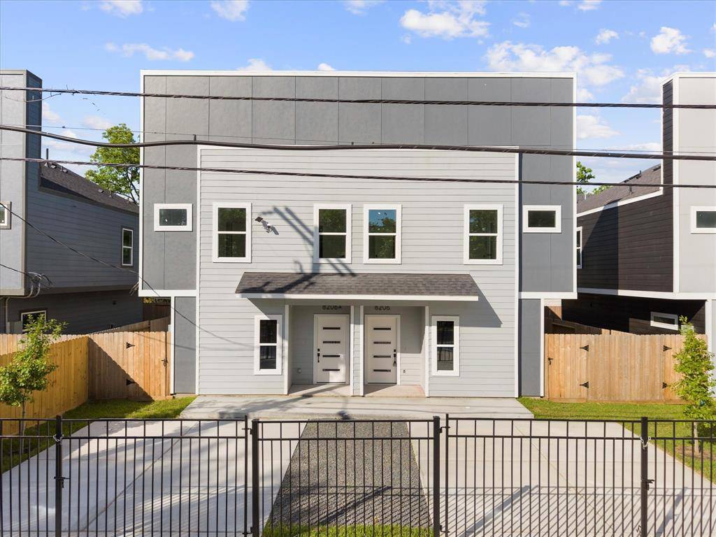 Houston, TX 77088,8206-8206A Knox ST