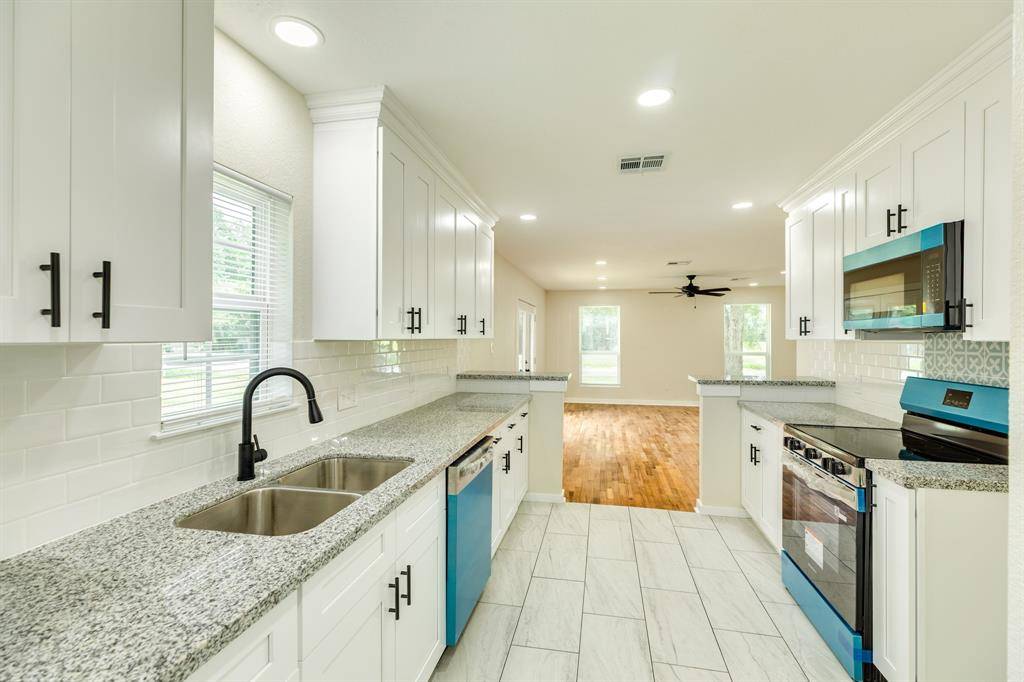 Sweeny, TX 77480,207 Stockman ST