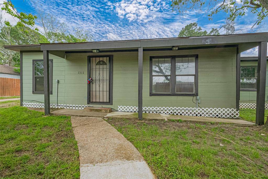 Baytown, TX 77520,1311 Pershing ST