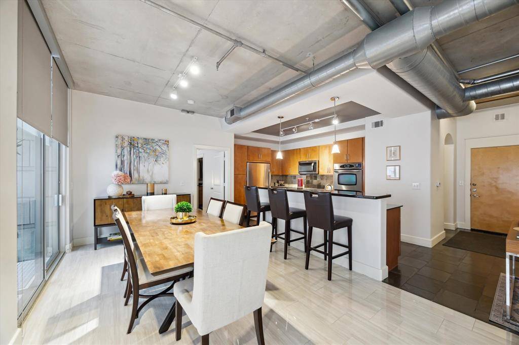 Houston, TX 77056,1901 Post Oak BLVD #202