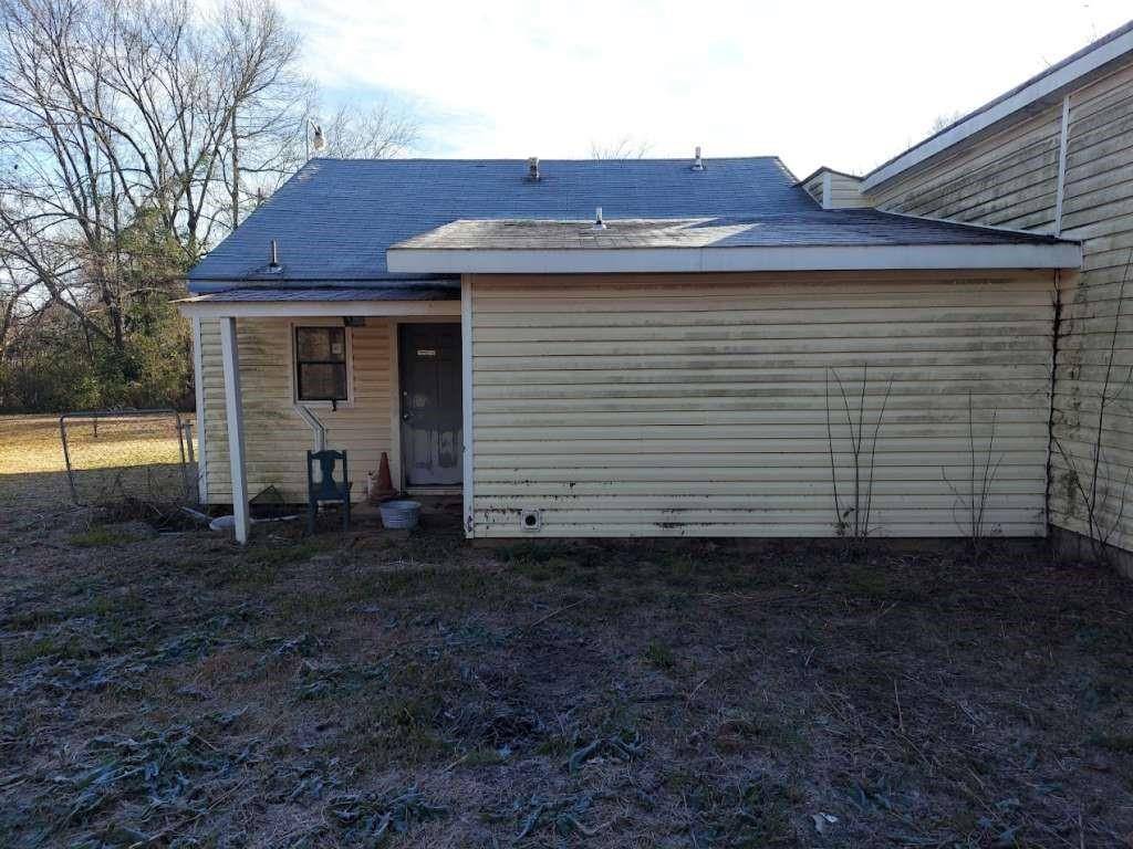 New Boston, TX 75570,405 N Lanier ST