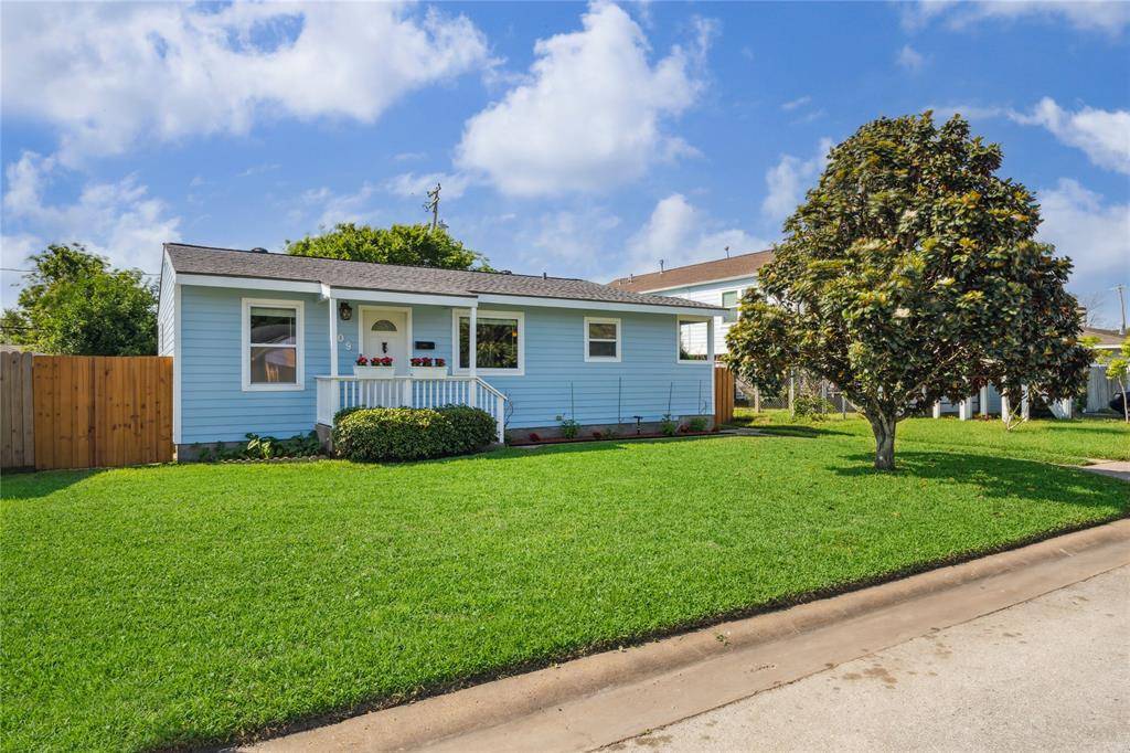 Galveston, TX 77550,109 Trout ST