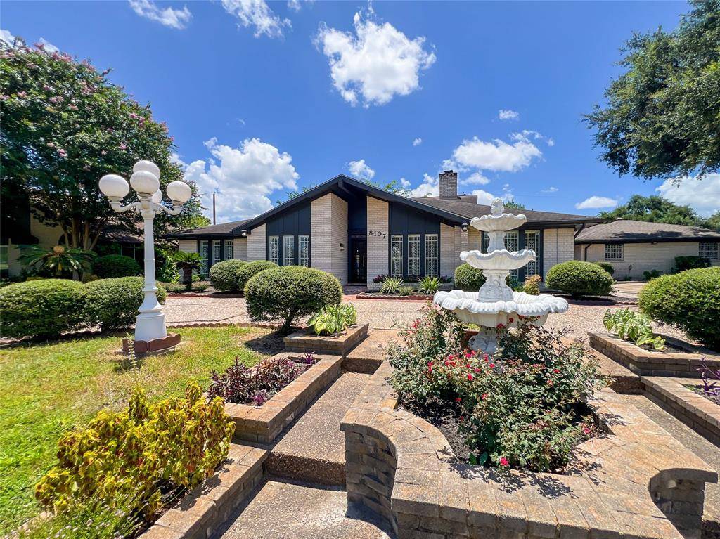 Houston, TX 77071,8107 S Braeswood BLVD