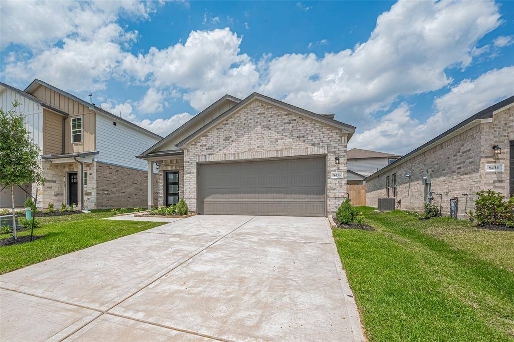 Magnolia, TX 77354,8438 Sweet Cherry LN