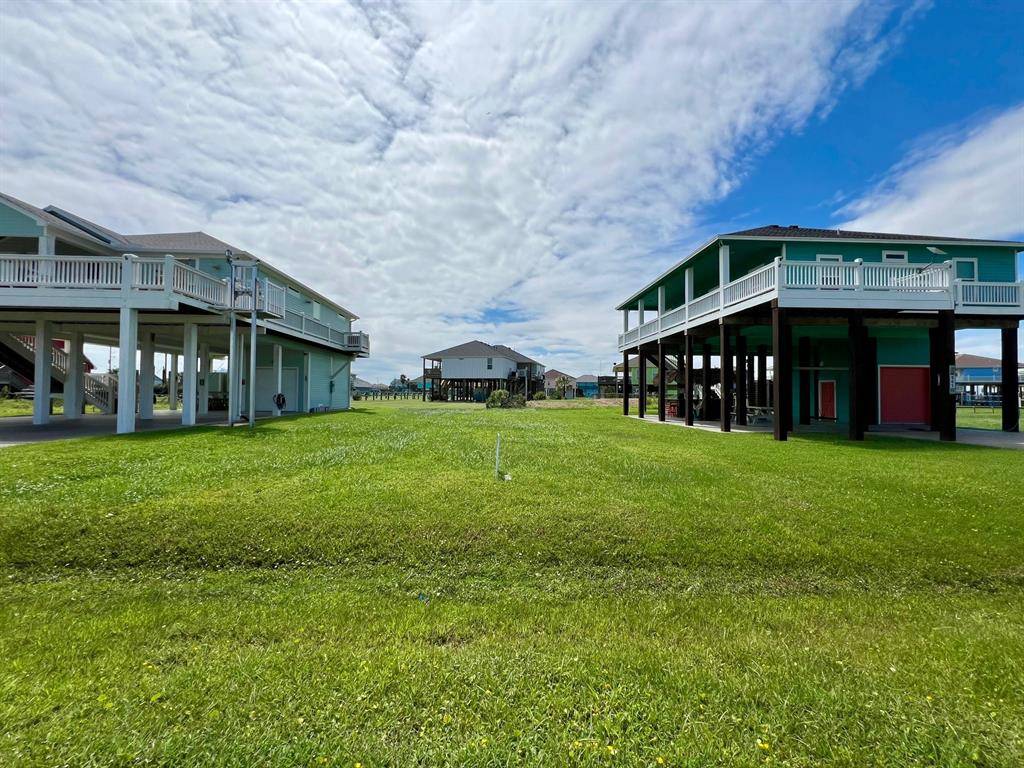 Crystal Beach, TX 77650,963 Gulf RD