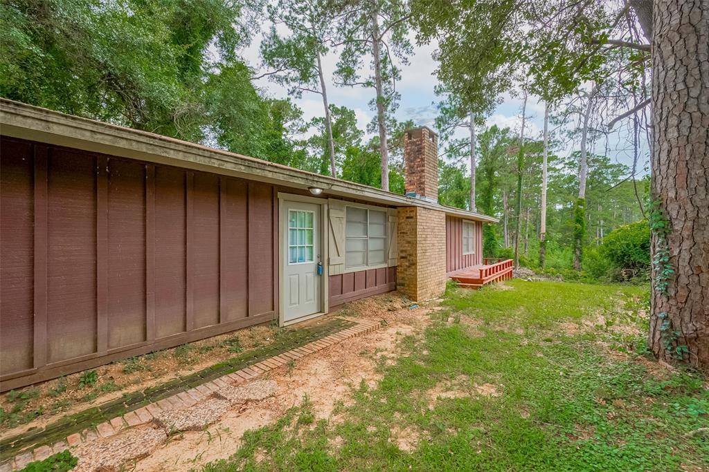 Woodville, TX 75979,201 Ivanhoe DR E