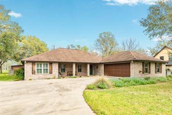 Brazoria, TX 77422,4510 County Road 886