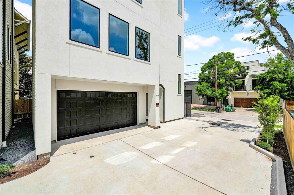 Houston, TX 77007,5439 Darling ST