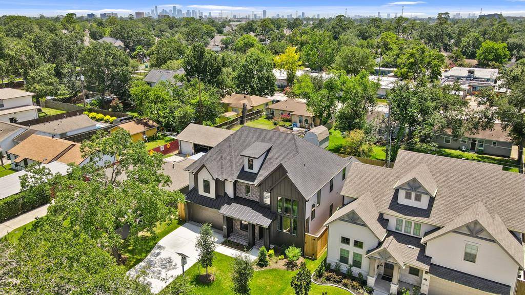 Houston, TX 77018,1827 Chantilly LN