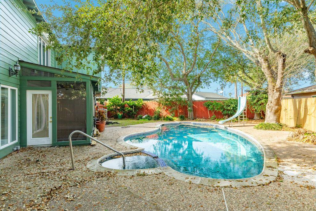 Galveston, TX 77551,2610 Gerol CT