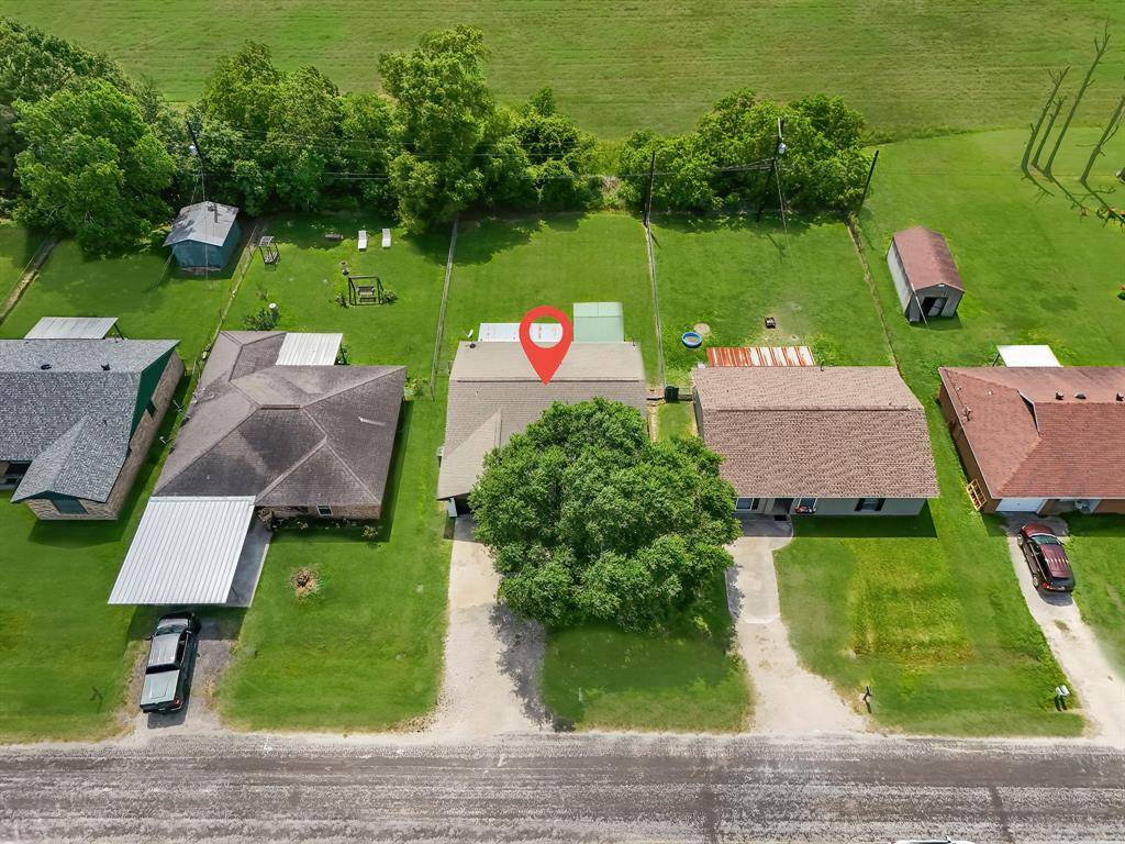 Winnie, TX 77665,1432 W Palm DR