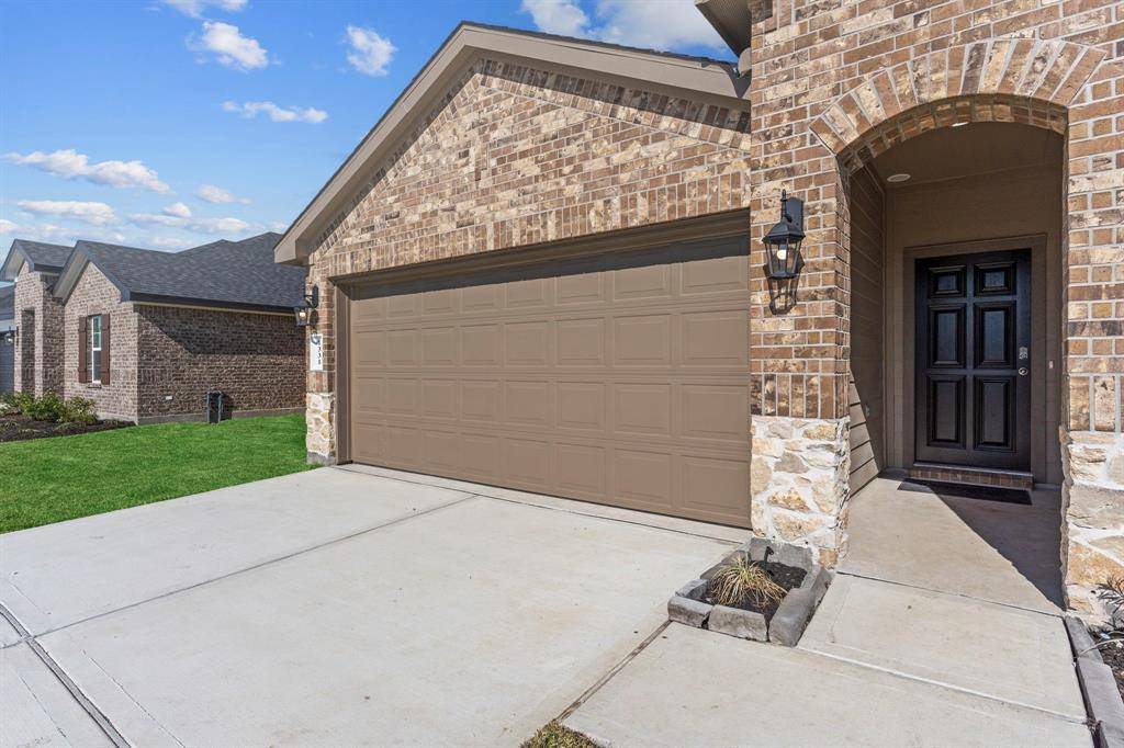 Iowa Colony, TX 77583,8907 Coral Reef LN