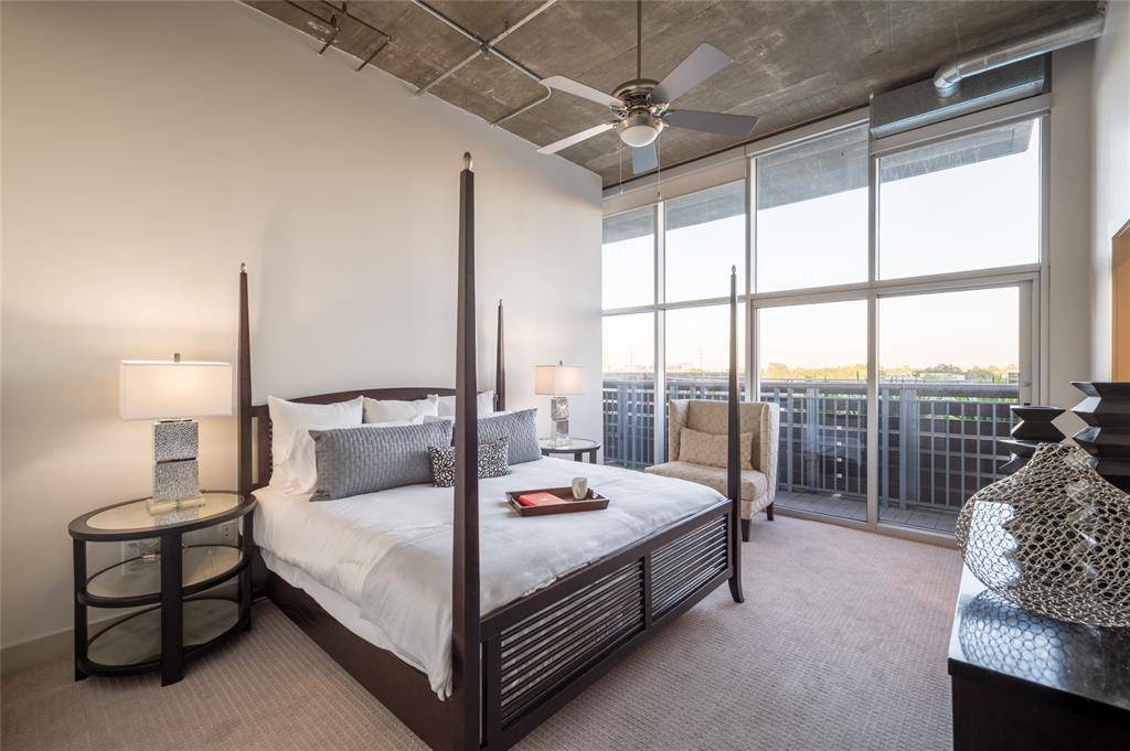 Houston, TX 77006,4899 Montrose #1012