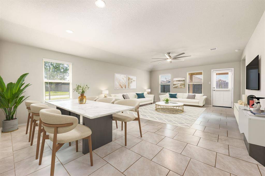 Rosharon, TX 77583,707 Desert Pea LN