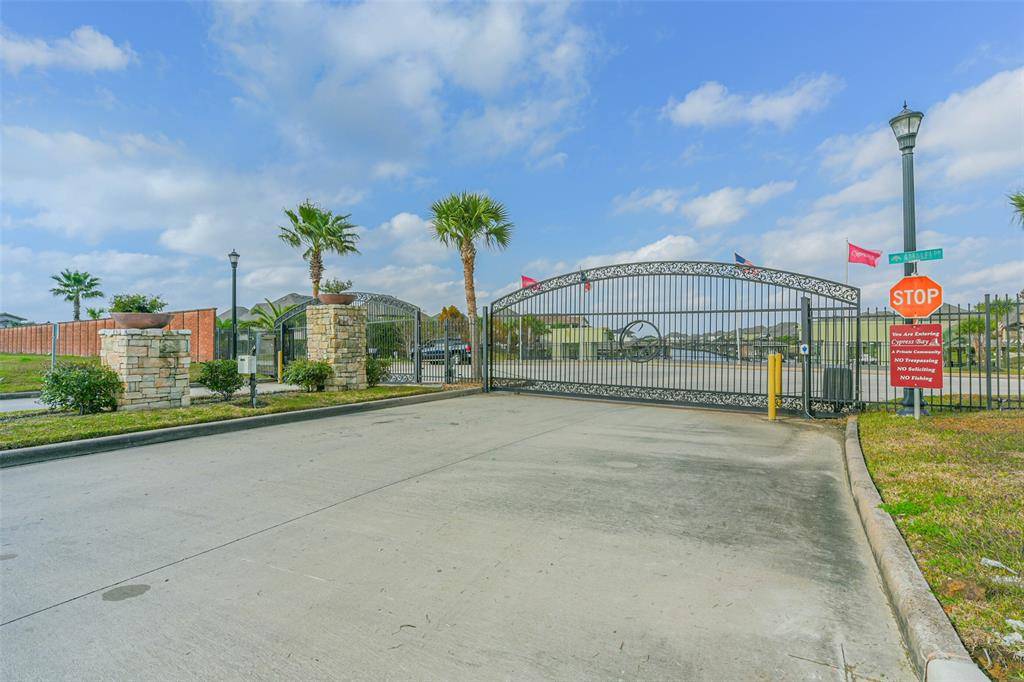 Kemah, TX 77565,617 Appia DR