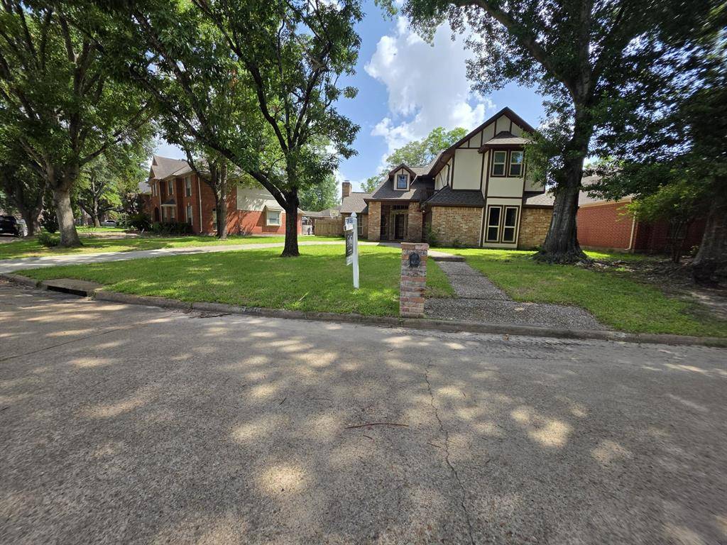 Houston, TX 77014,4219 Meadowchase LN