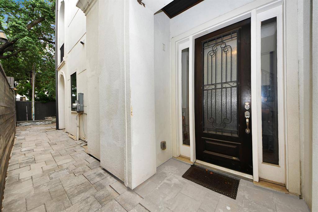Houston, TX 77019,403 W Pierce ST