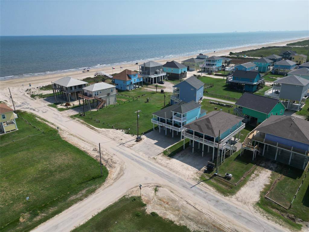 Crystal Beach, TX 77650,833 S Oneal RD