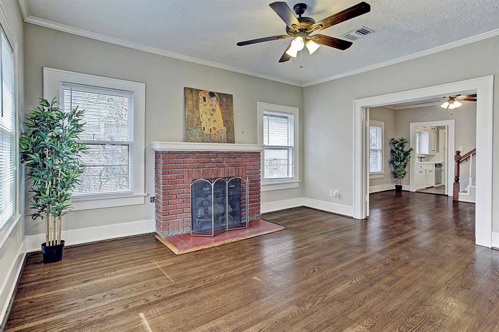 Houston, TX 77007,2114 Kane ST