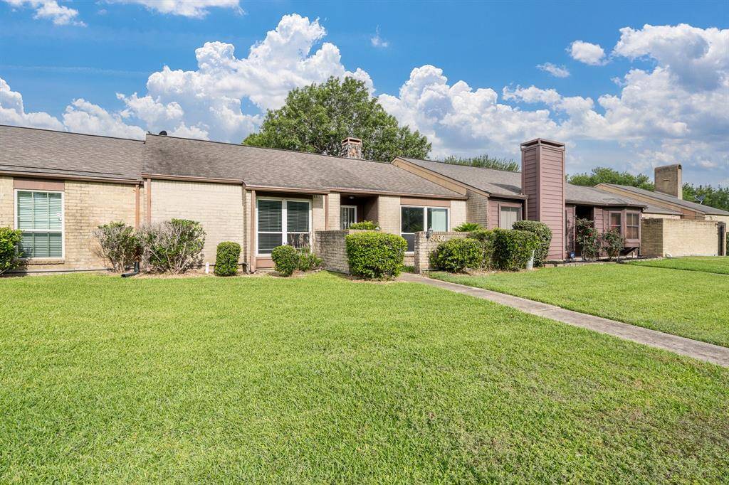 Houston, TX 77099,8660 Maplecrest DR