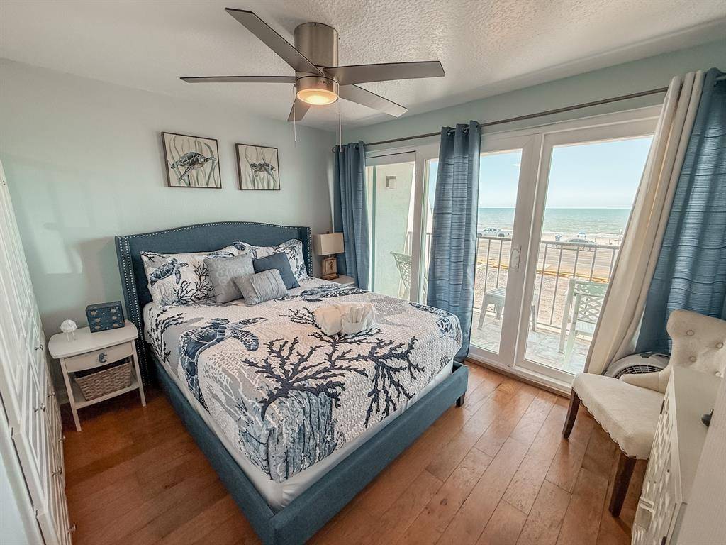 Galveston, TX 77551,7310 Seawall BLVD #205