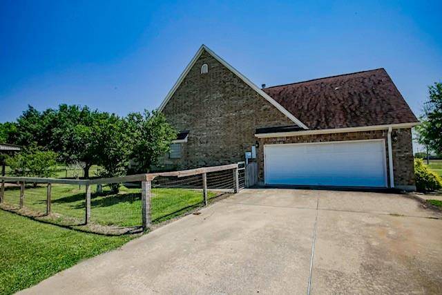 Angleton, TX 77515,807 Mill RD