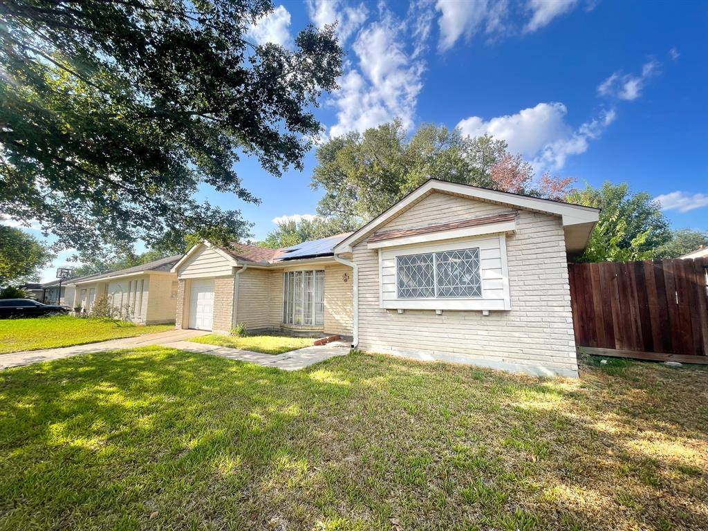 Houston, TX 77072,10910 Corona LN